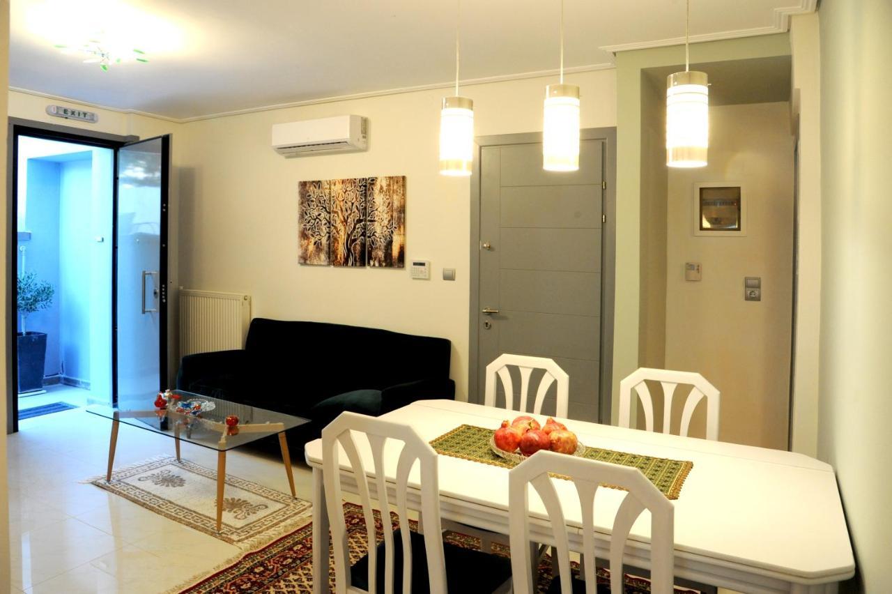 Olive And Orange Apartment Mistras Exterior foto